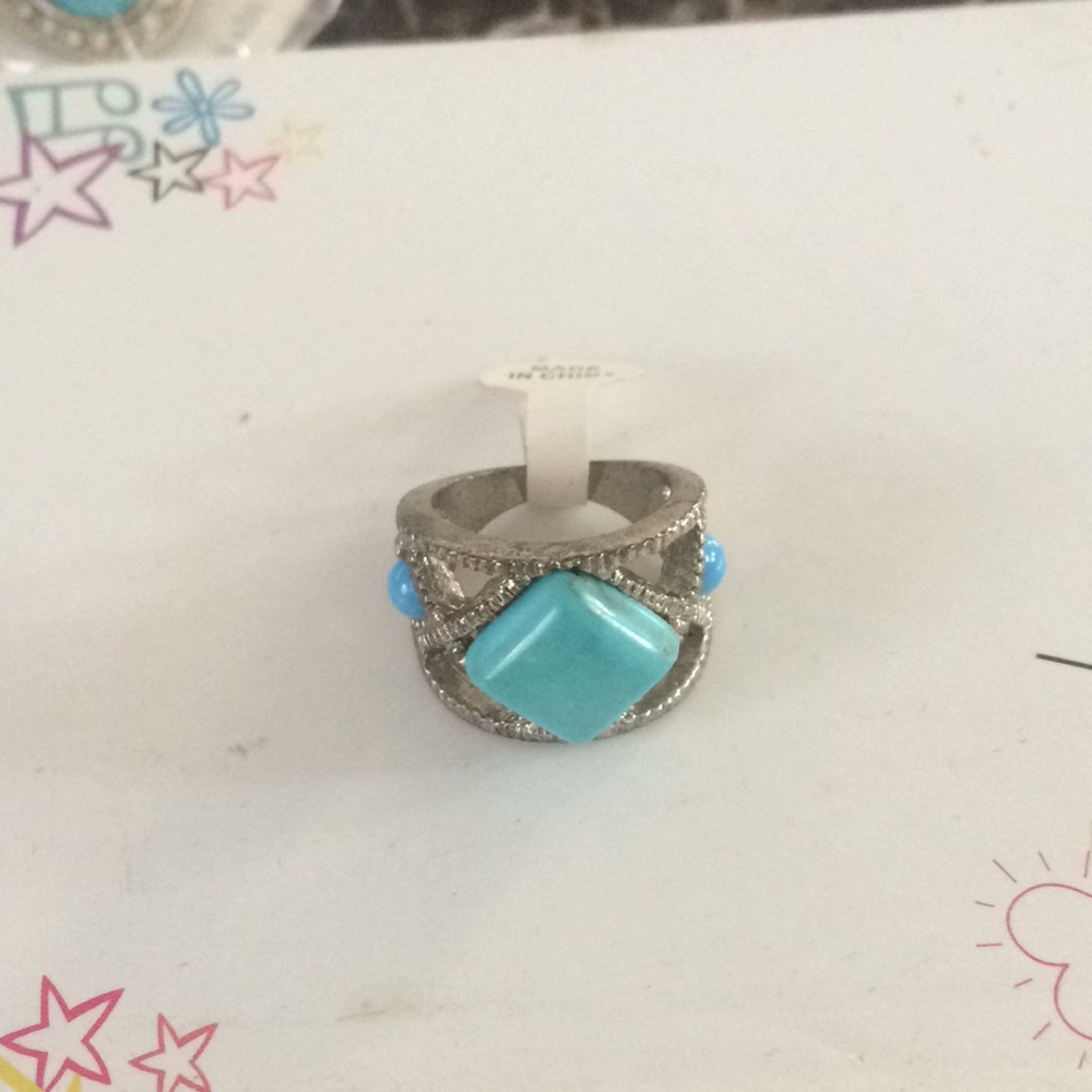 New band style ring 8 1/2